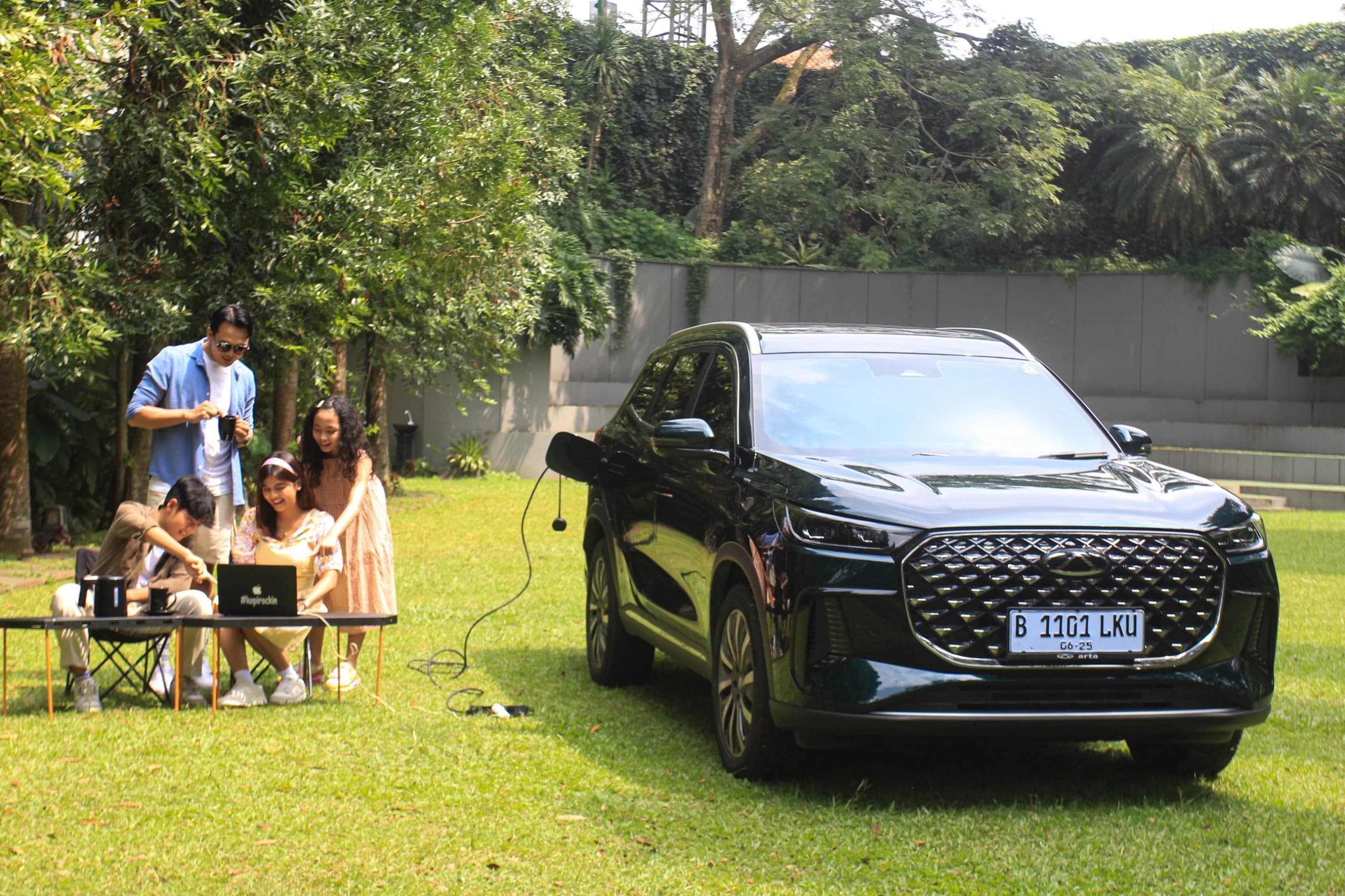 Komparasi Lengkap: Pilih Chery Tiggo 8 Bensin atau Tiggo 8 CSH (Hybrid) untuk Kebutuhan Anda?