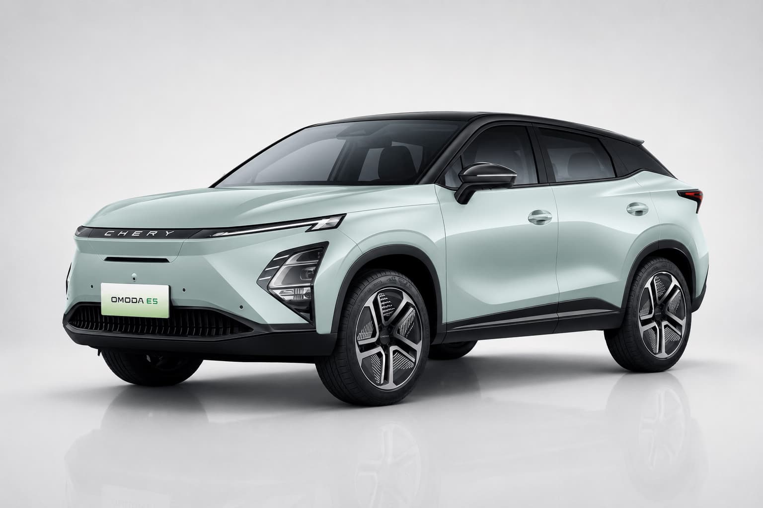 CHERY E5 - Main Image
